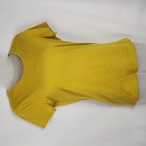 🌟Banana Republic Women's Yellow Comfort Fit Tee🌟